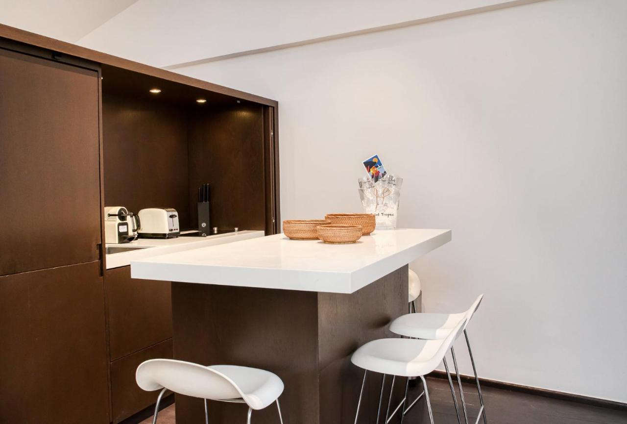 Appartement Place Des Lices Avec Parking 쎙뜨호뻬 외부 사진